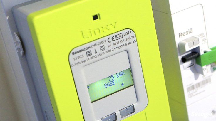 Compteur électrique Linky installé et contrôlé par ACES, électricien spécialisé en diagnostics, raccordements et mises aux normes.